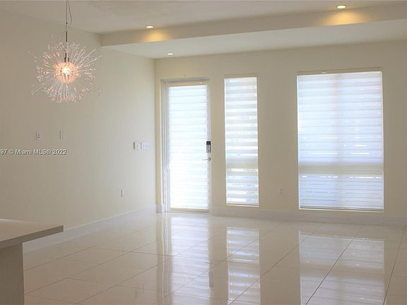 5th image of 10305 NW 63rd Ter APT 102