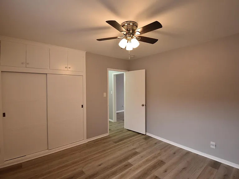 306 E Badillo St — Photo 12