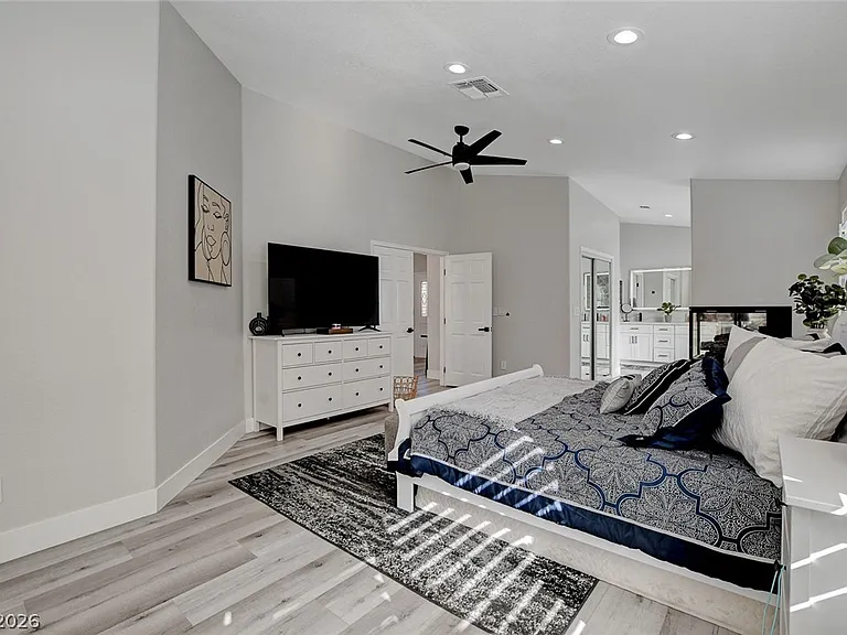 5429 Painted Sunrise Dr — Photo 30