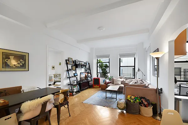 Rented by Compass | media 9