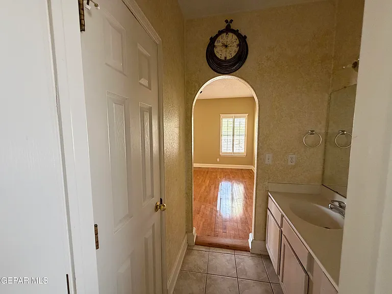 917 Tecate Pl — Photo 36