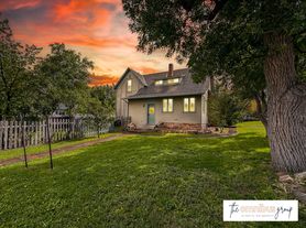 401 Maxwell Ave