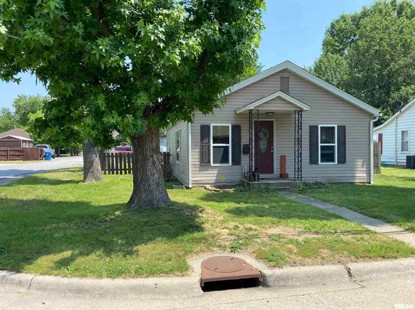 701 S Russell St, Marion, IL 62959