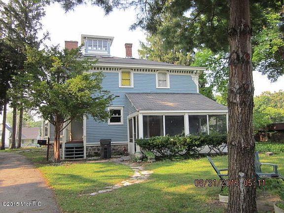 3rd image of 803 E Michigan Ave