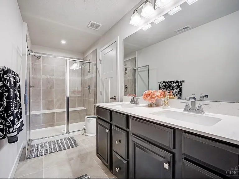 7883 Pinnacle Point Dr — Photo 12