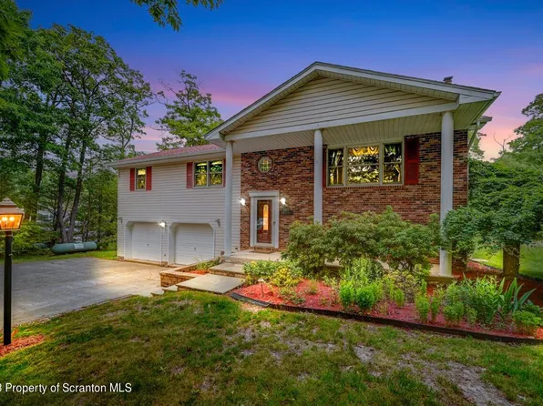 1370 Charles Rd, Jefferson Township, PA 18436