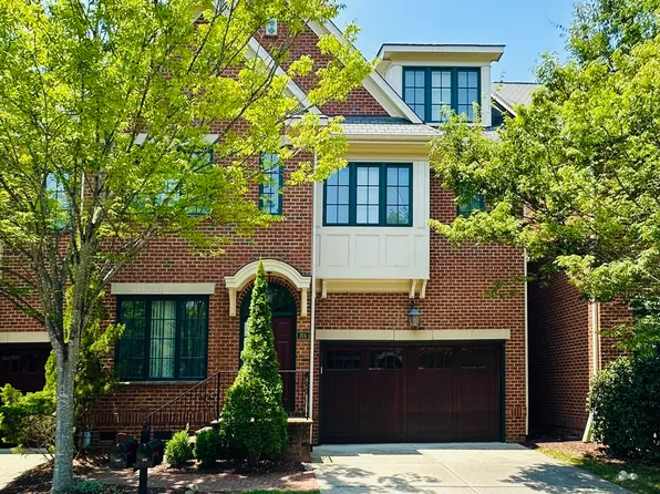 304 Old Franklin Grove Dr, Chapel Hill, NC 27514