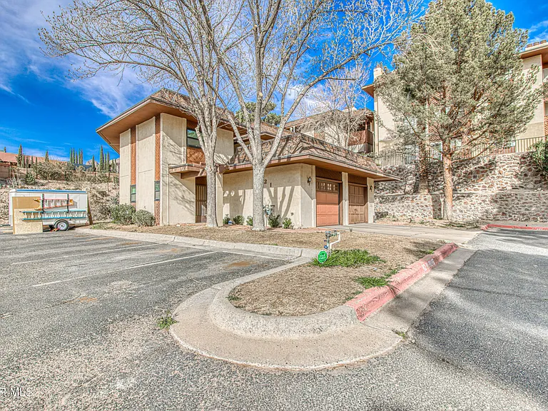 421 Irondale Dr #B — Photo 83