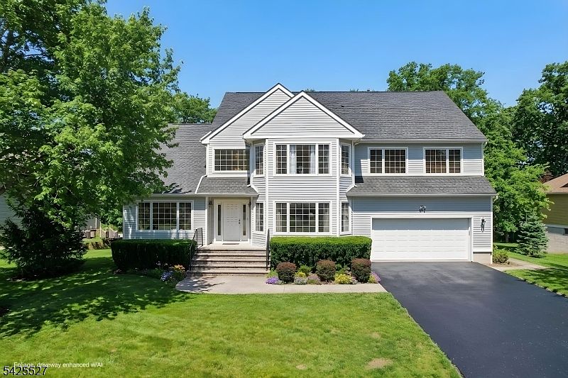 1st image of 53 Ridge Dr