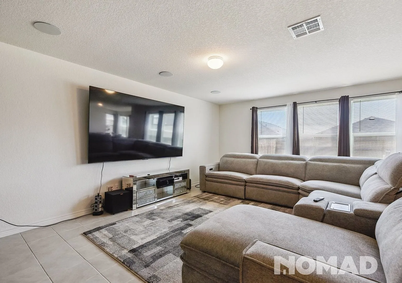 Spacious 5BR House in New Braunfels — Photo 3