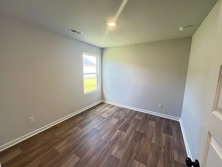 190 Birchwood Dr — Photo 15