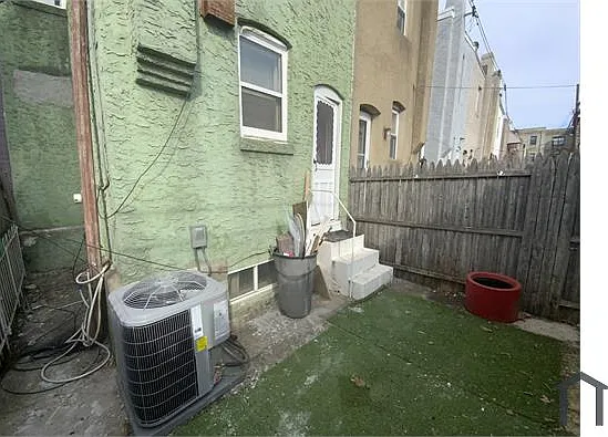 1547 S Myrtlewood St — Photo 47
