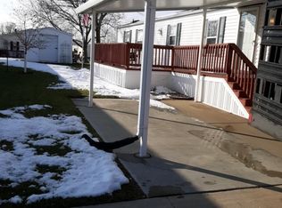 2406 Kelly St SW, Cedar Rapids, IA 52404