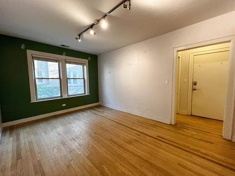 4843 N Ashland Ave #2B — Photo 1