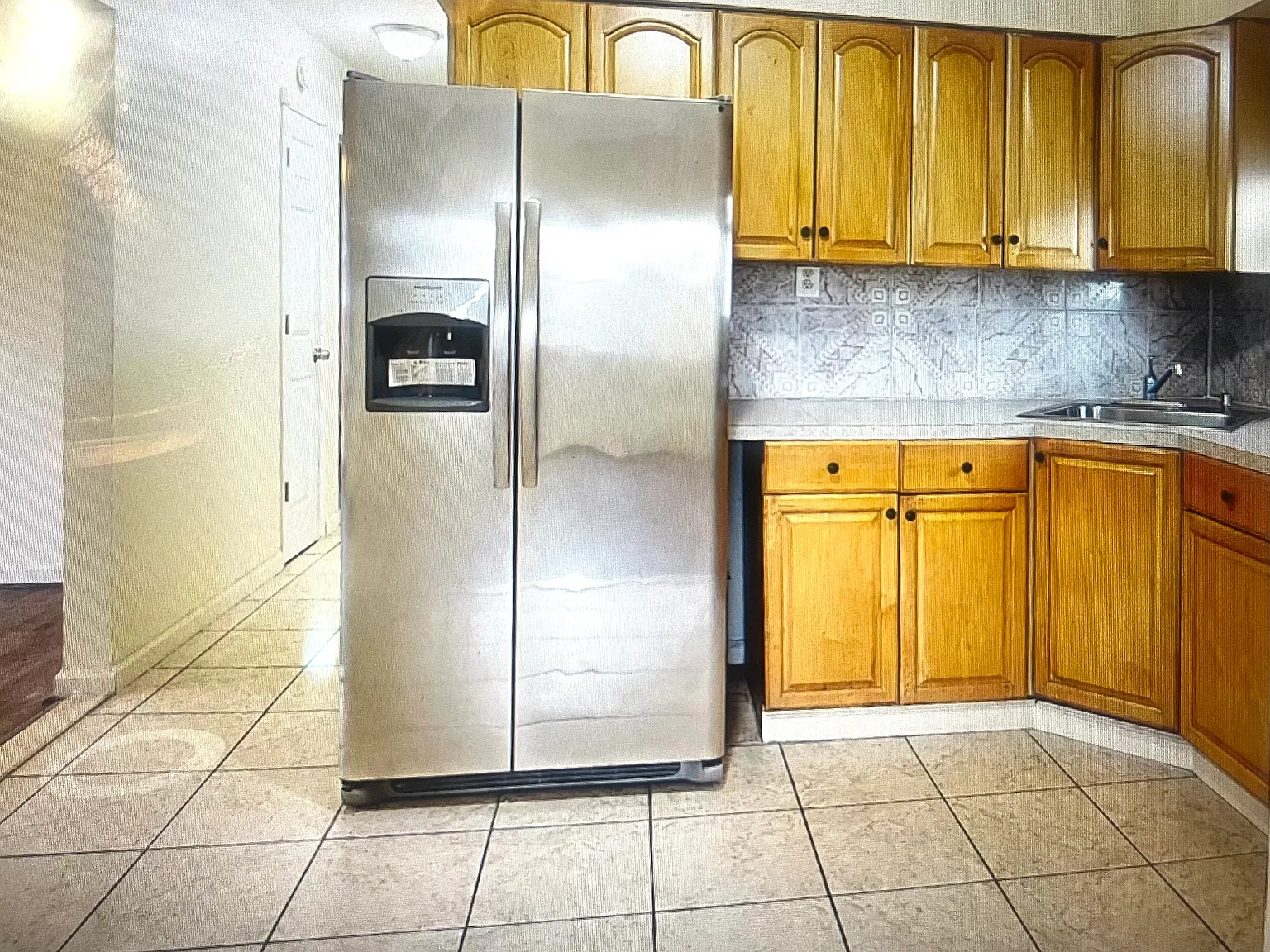 2 bed, 2348 sqft, $3,000 — Photo 2