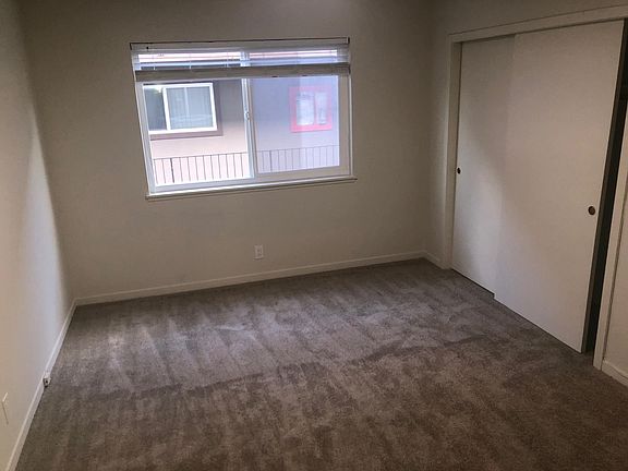 Quiet, Spacious Bedroom