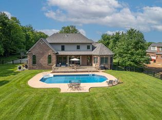 639 Burr Oak Dr, Nicholasville, KY 40356