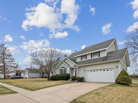 2nd image of 3222 Tower Ct