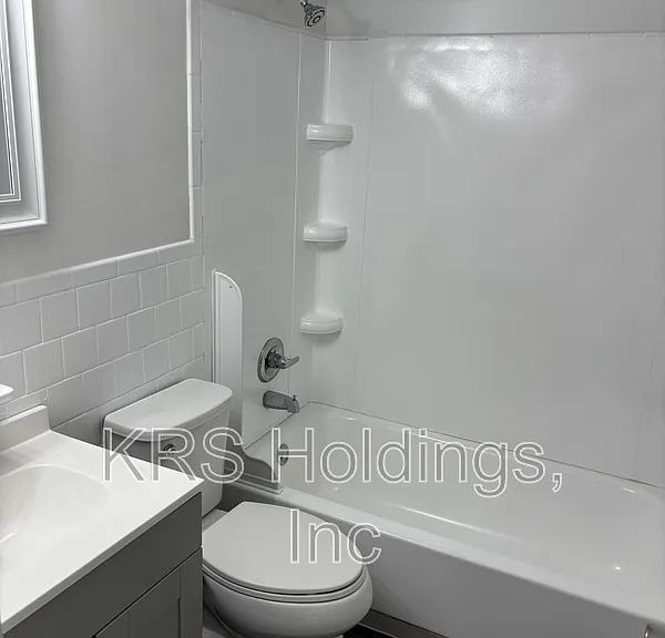 1265 Nelson St #D — Photo 10