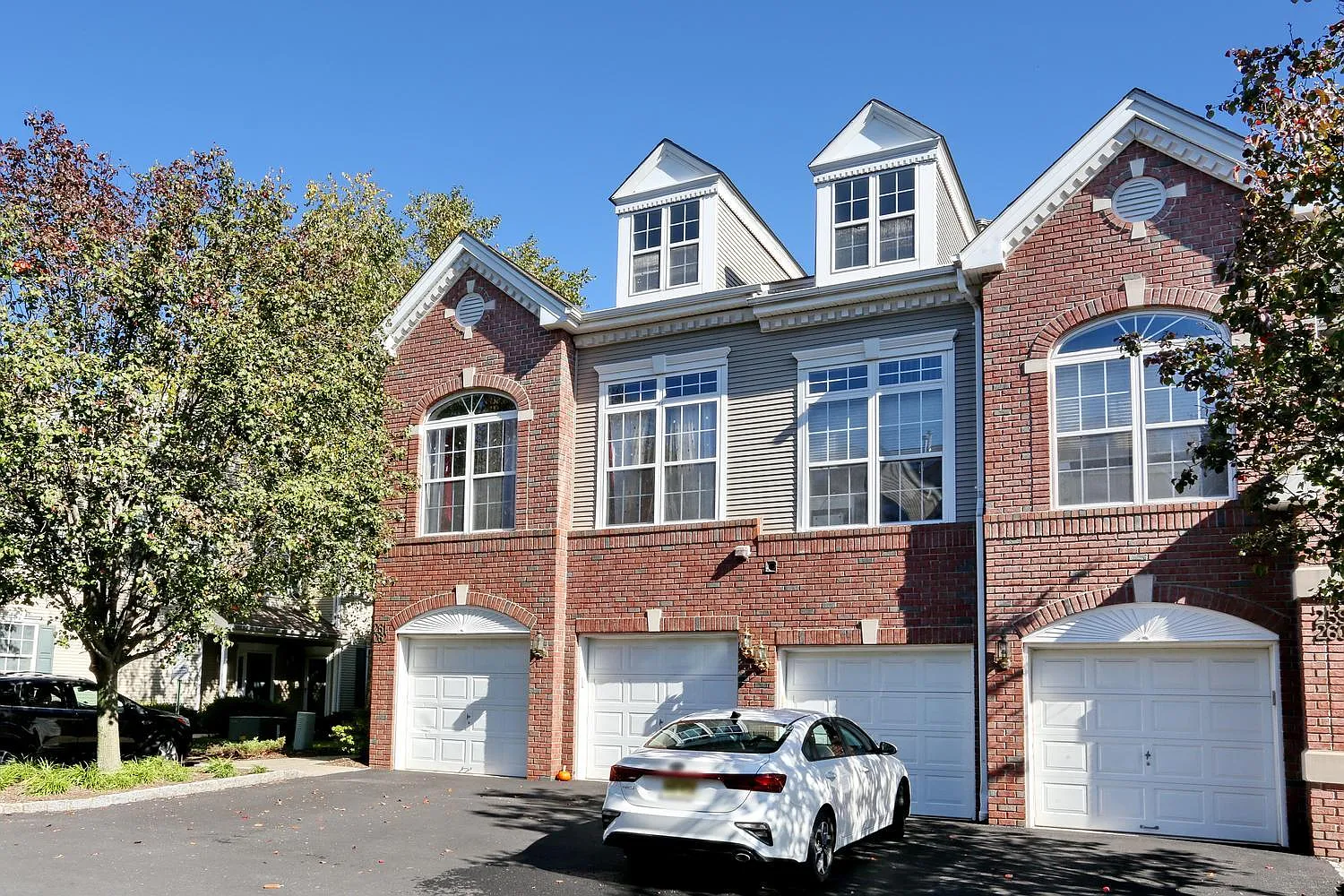 2 bed, 2.5 bath, 1778 sqft, $3,500 — Photo 1