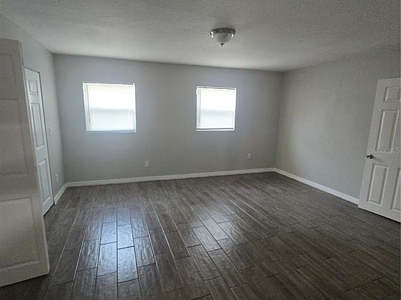 4th image of 3905 E OSBORNE AVENUE