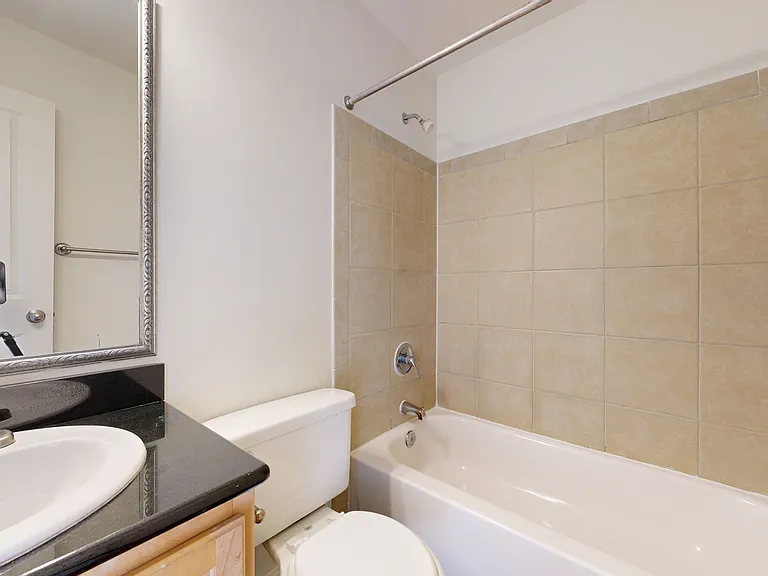 Gayton Pointe Townhomes — Photo 36