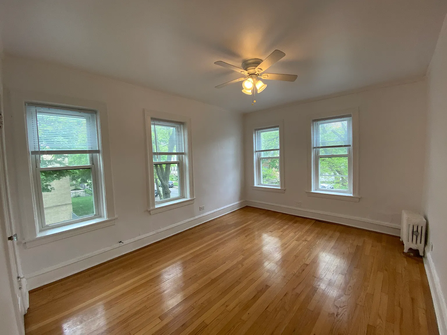 2 bed, $1,900 — Photo 3