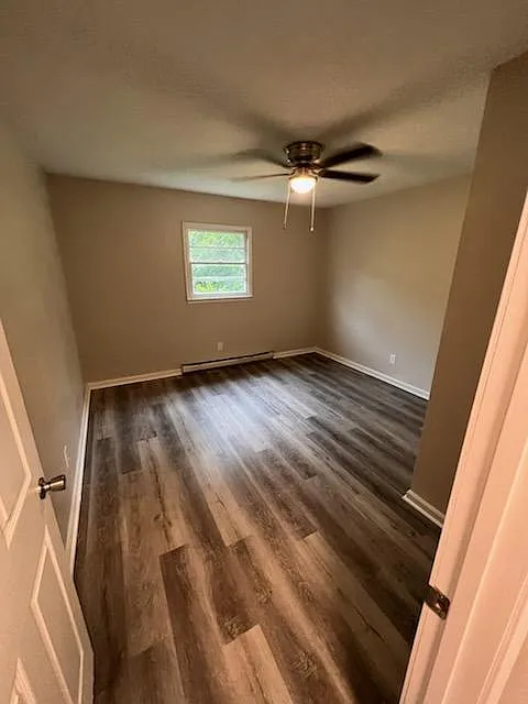 2 bed, 900 sqft, $695 — Photo 4