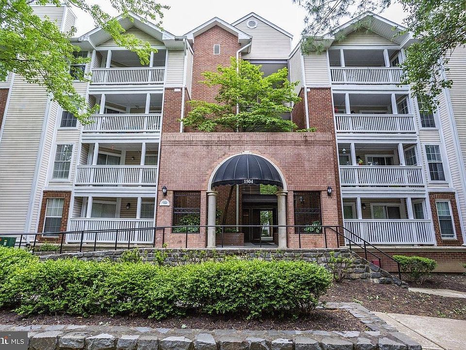 1st image of 1504 Lincoln Way APT 407