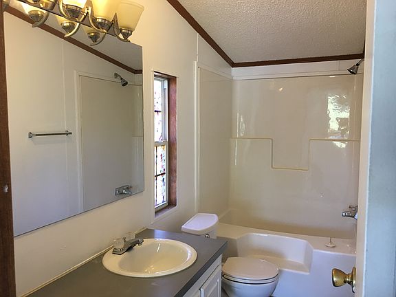 4th image of 12903 Pinehill Dr