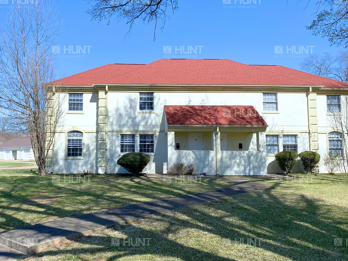 Building Photo - 402 Langley Dr