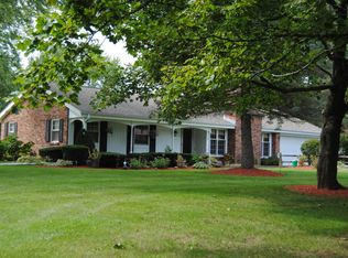 10909 N Crestline Rd, Mequon, WI 53092