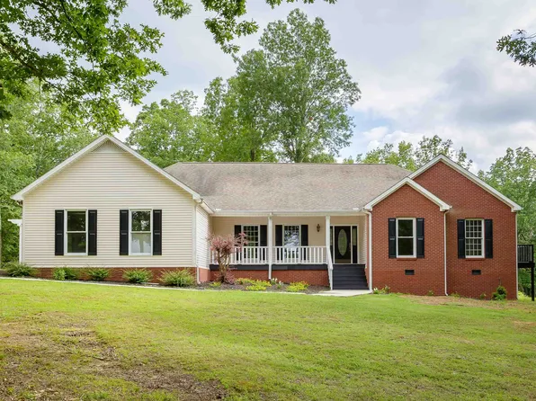 180 Darrell Dr, Tuscumbia, AL 35674