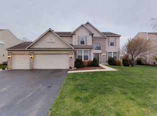 2 Firethorn Ct, Bolingbrook, IL 60490