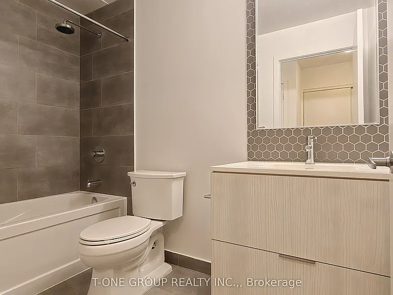 2520 Eglinton Ave W #722 — Photo 14