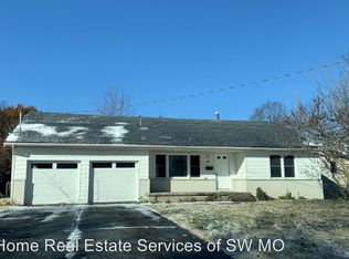 435 S Belcrest Ave, Springfield, MO 65802