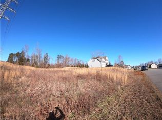 5652 Crooked Oak Dr, Summerfield, NC 27358