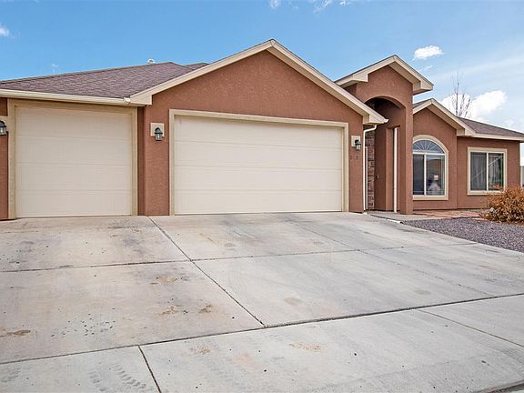 2nd image of 2935 River Bend Ct