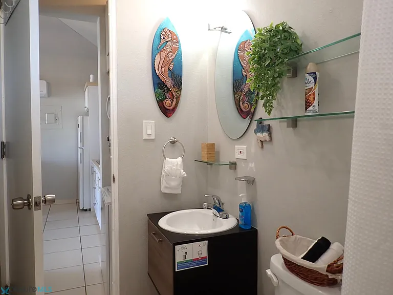 9 Sea Bch #9 — Photo 11