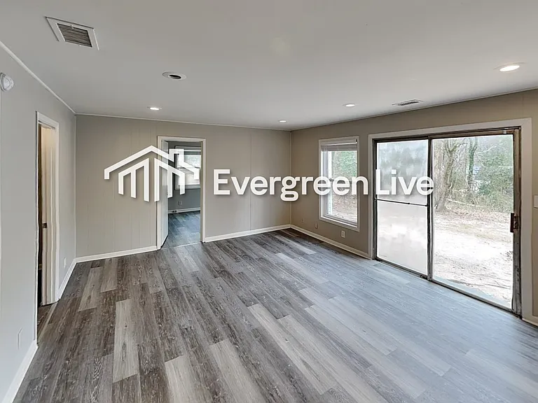 2492 Connally Dr — Photo 5