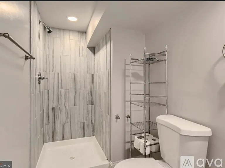 1915 Hillenwood Rd — Photo 18