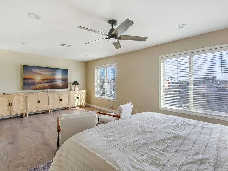20111 Glacier Cir — Photo 16