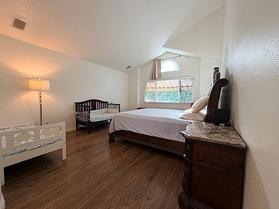 5th image of 14694 Willow Creek Ln