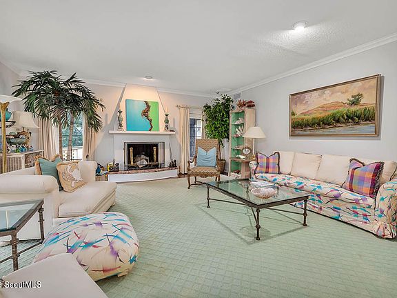 5th image of 234 W 9th St #259