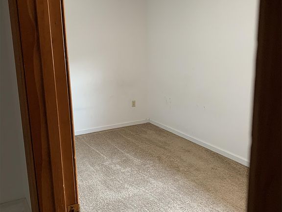 4th image of 121 Morrisfield Ln APT 12