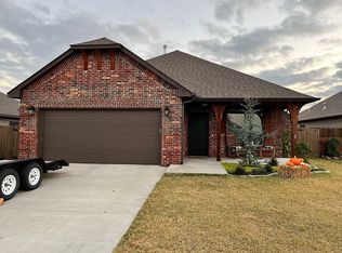 20542 Pioneer Dr, Harrah, OK 73045