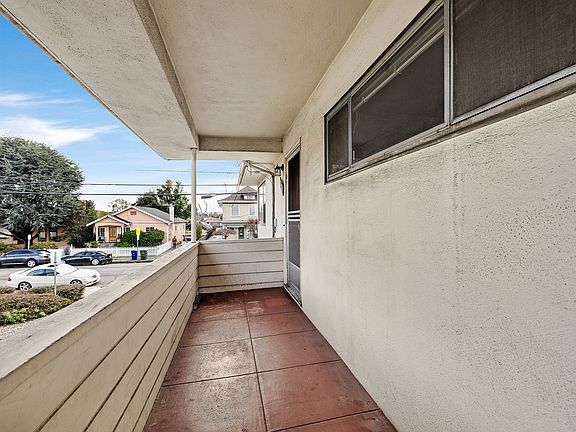 5th image of 298 Juana Ave #298