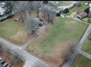 203 Richard St, Easley, SC 29640