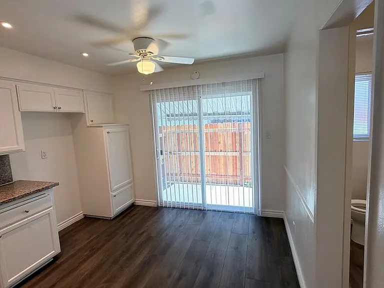 4340 Walnut — Photo 17