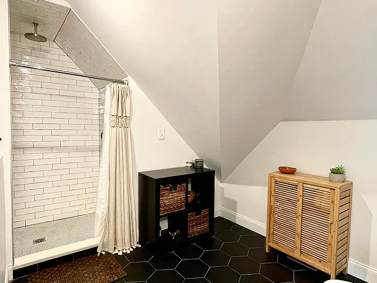 321 Lafayette St #2 — Photo 16